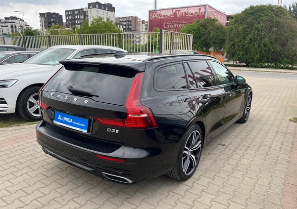Volvo V60 cena 99900 przebieg: 112000, rok produkcji 2019 z Warszawa małe 529
